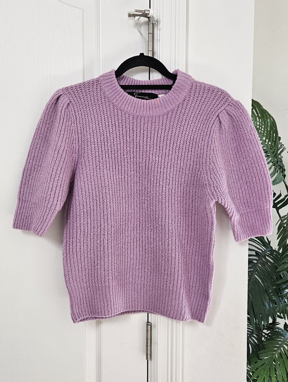 Short-Sleeve Crewneck Knit Sweater in Lavender